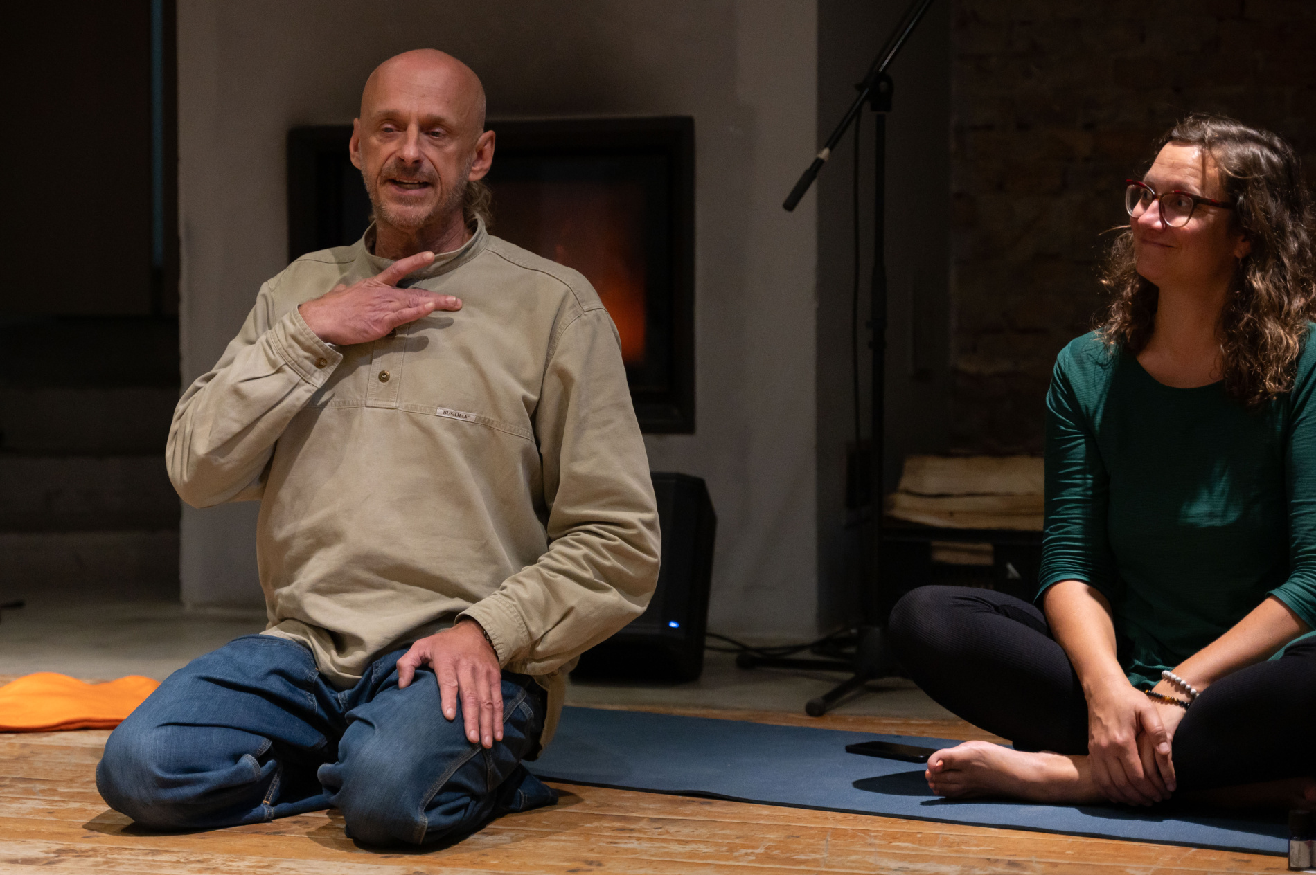 Jayananda a Anna Krutová na workshopu